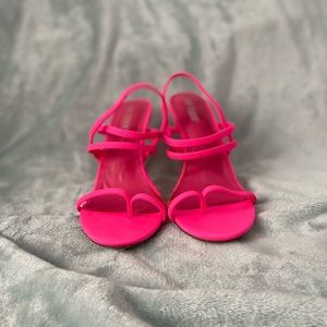 Bright pink heels, 7